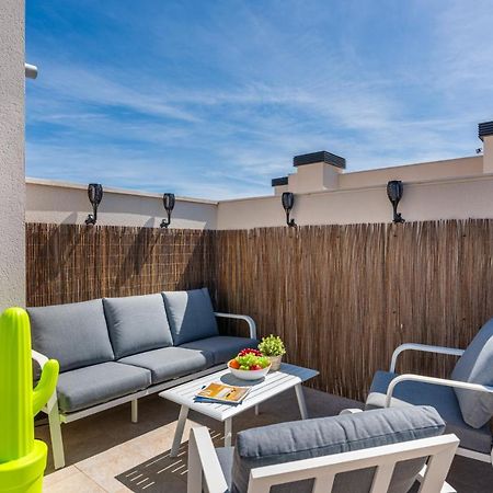 La Zenia Cocoon - Luxury Penthouse With Jacuzzi, 2 Pools, Indoor Heated Pool, Sauna, Gym, Playstation Διαμέρισμα Dehesa de Campoamor  Εξωτερικό φωτογραφία
