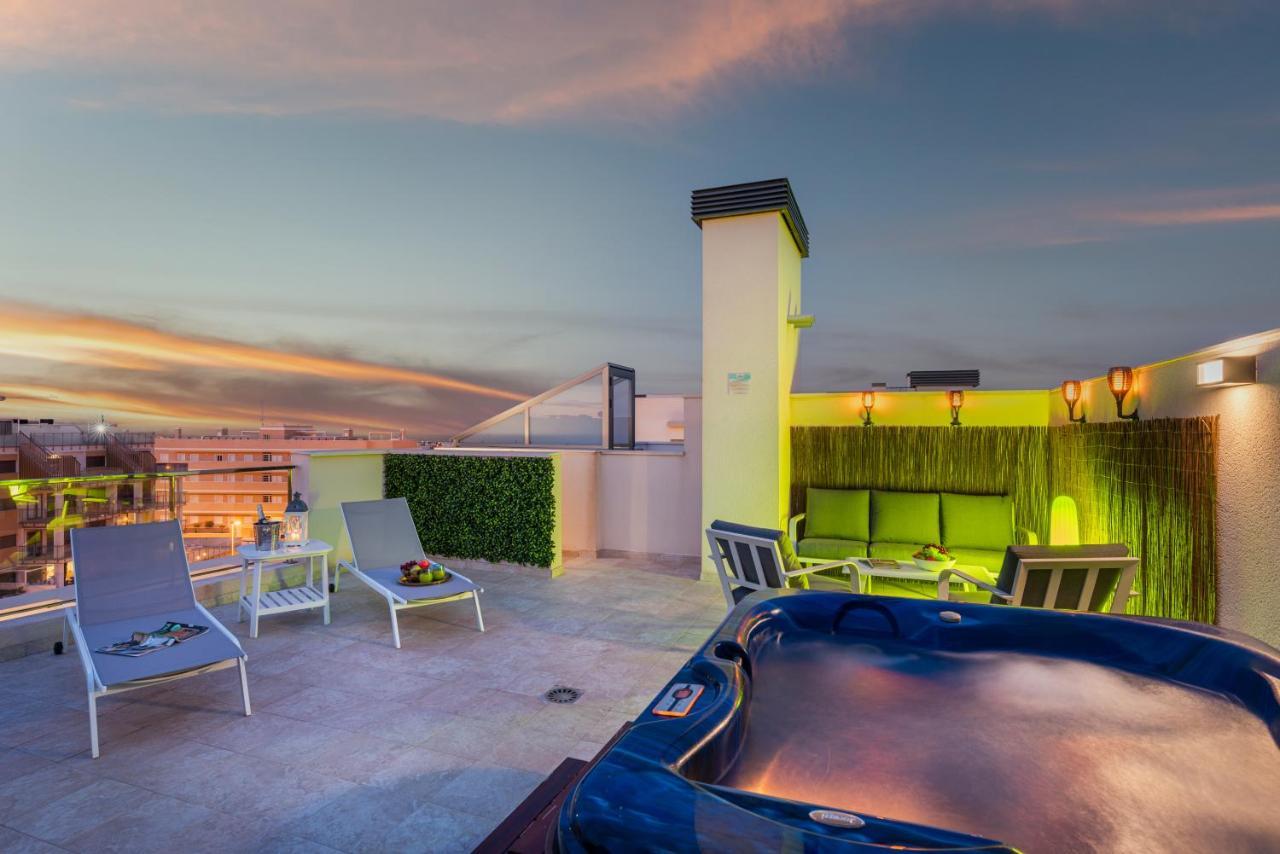 La Zenia Cocoon - Luxury Penthouse With Jacuzzi, 2 Pools, Indoor Heated Pool, Sauna, Gym, Playstation Διαμέρισμα Dehesa de Campoamor  Εξωτερικό φωτογραφία