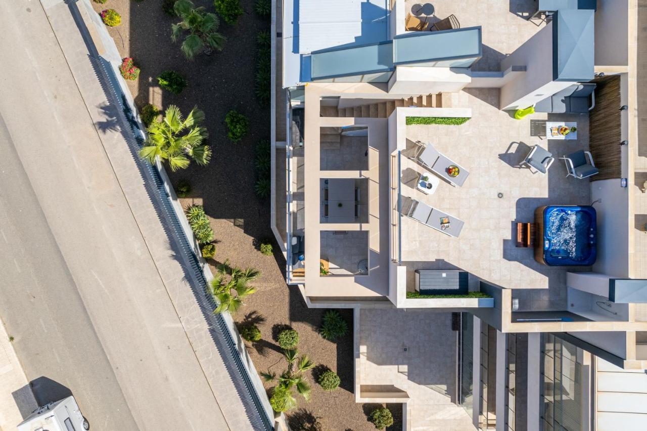 La Zenia Cocoon - Luxury Penthouse With Jacuzzi, 2 Pools, Indoor Heated Pool, Sauna, Gym, Playstation Διαμέρισμα Dehesa de Campoamor  Εξωτερικό φωτογραφία